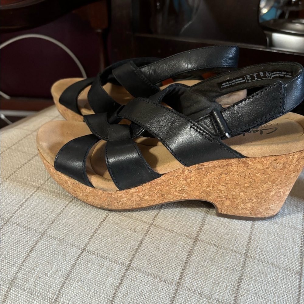 Clarks Sandles